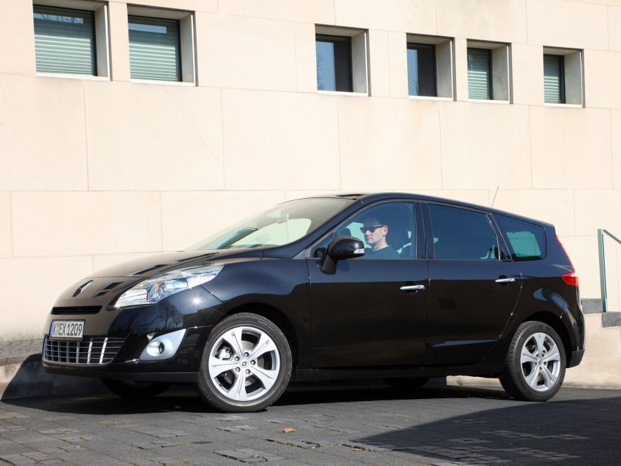  Renault Grand Scenic 2009 года  (фото 40 из 65)